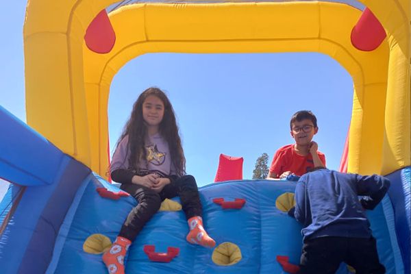 Niños jugando